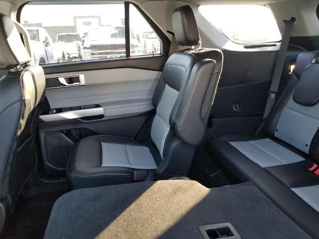 2023 Ford Explorer XLT 4WD