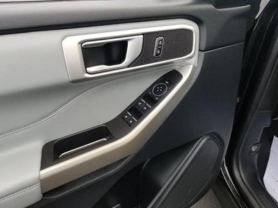 2023 Ford Explorer XLT 4WD