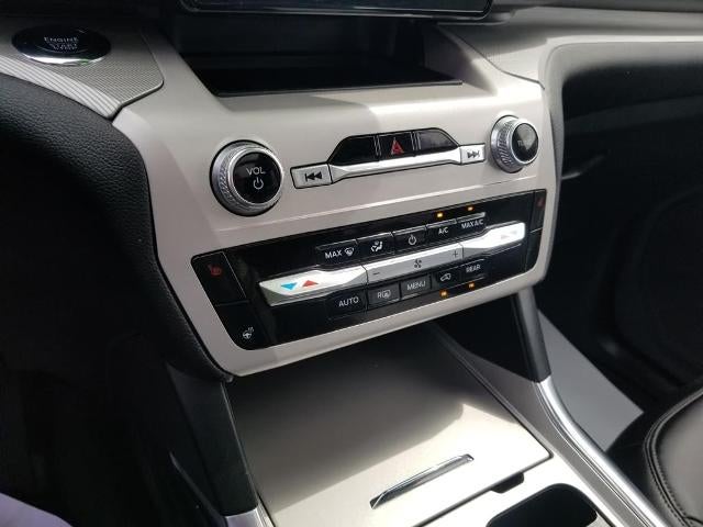 2023 Ford Explorer XLT 4WD