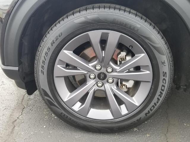 2023 Ford Explorer XLT 4WD