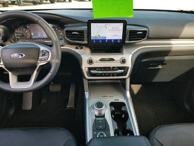 2023 Ford Explorer XLT 4WD