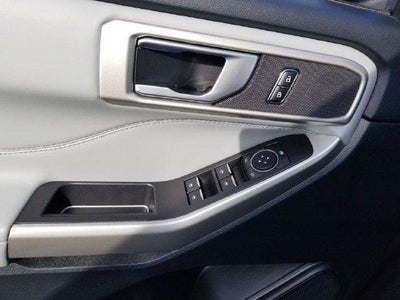2023 Ford Explorer XLT 4WD