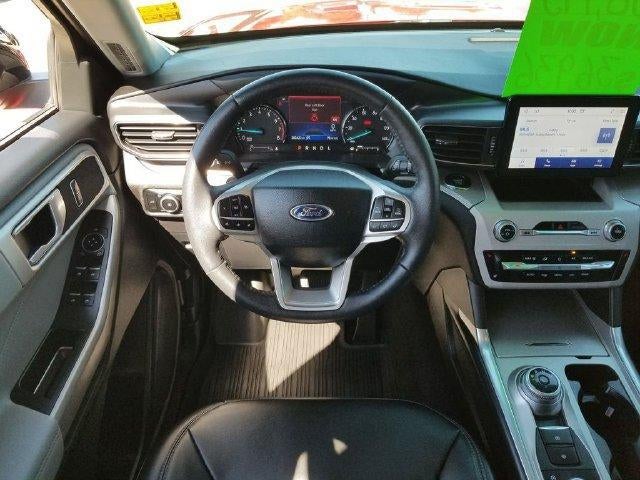 2024 Ford Explorer XLT 4WD
