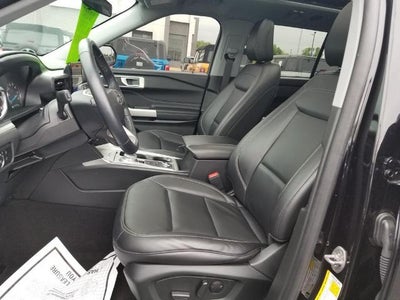 2023 Ford Explorer XLT 4WD