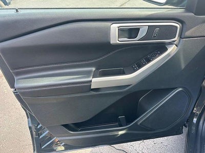 2023 Ford Explorer XLT 4WD