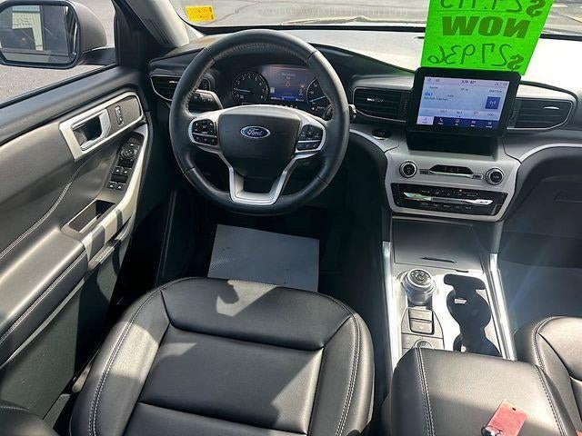 2023 Ford Explorer XLT 4WD