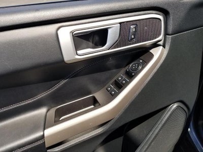 2023 Ford Explorer XLT 4WD