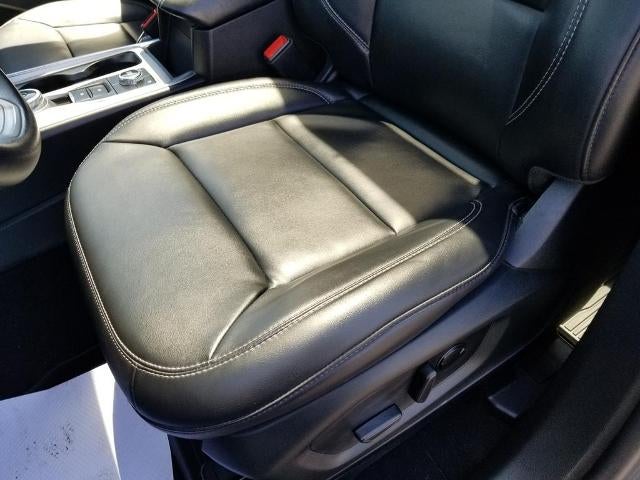 2023 Ford Explorer XLT 4WD