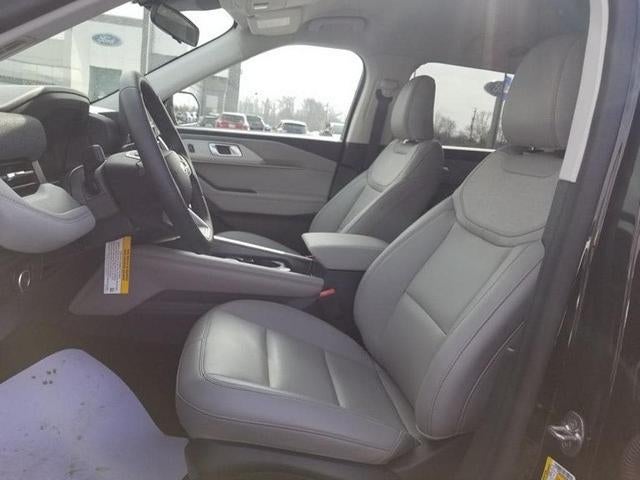 2025 Ford Explorer Active 4WD