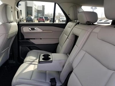 2025 Ford Explorer Active 4WD