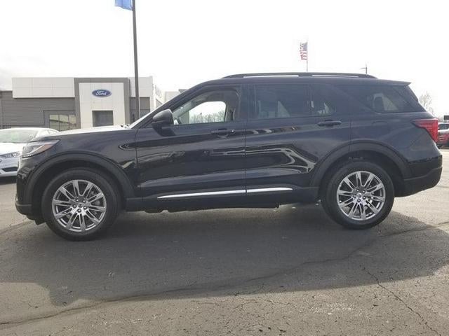 2025 Ford Explorer Active 4WD