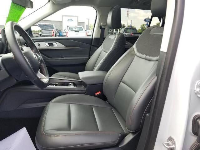 2025 Ford Explorer Active 4WD