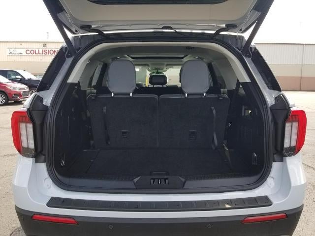 2025 Ford Explorer Active 4WD