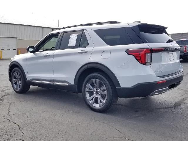 2025 Ford Explorer Active 4WD