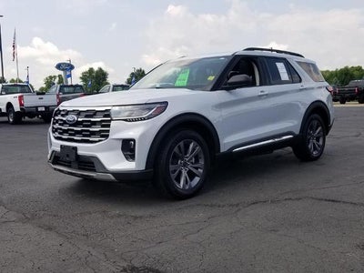 2025 Ford Explorer Active 4WD