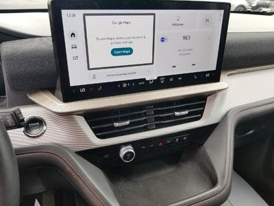 2025 Ford Explorer Active 4WD