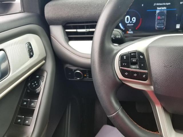 2025 Ford Explorer Active 4WD