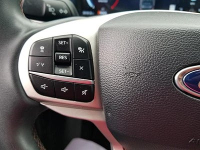 2025 Ford Explorer Active 4WD