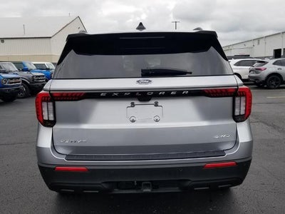 2025 Ford Explorer Active 4WD