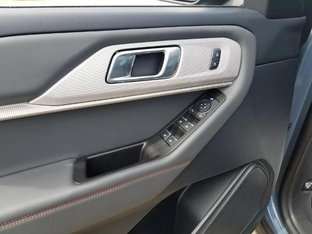 2025 Ford Explorer Active 4WD