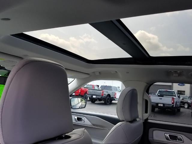 2025 Ford Explorer Active 4WD
