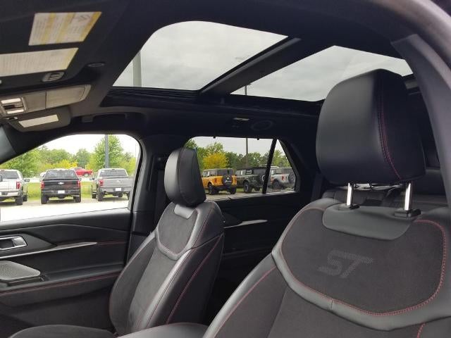 2025 Ford Explorer ST 4WD