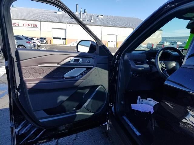 2025 Ford Explorer Platinum 4WD