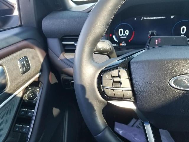 2025 Ford Explorer Platinum 4WD