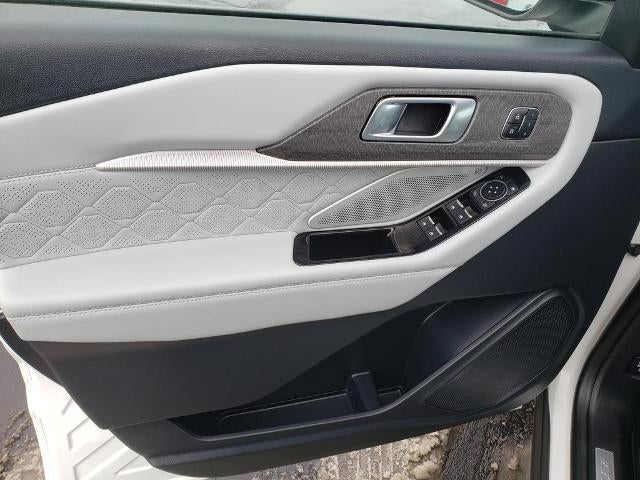 2025 Ford Explorer Platinum 4WD