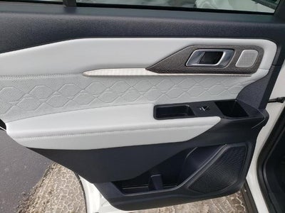 2025 Ford Explorer Platinum 4WD