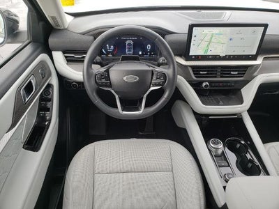 2025 Ford Explorer Platinum 4WD