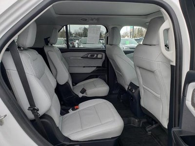 2025 Ford Explorer Platinum 4WD