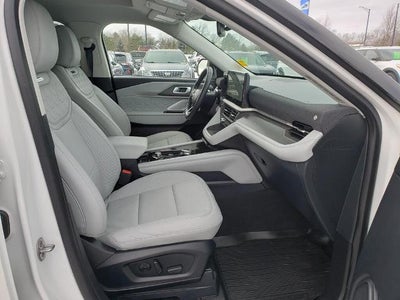 2025 Ford Explorer Platinum 4WD