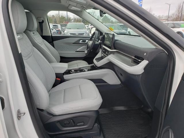 2025 Ford Explorer Platinum 4WD