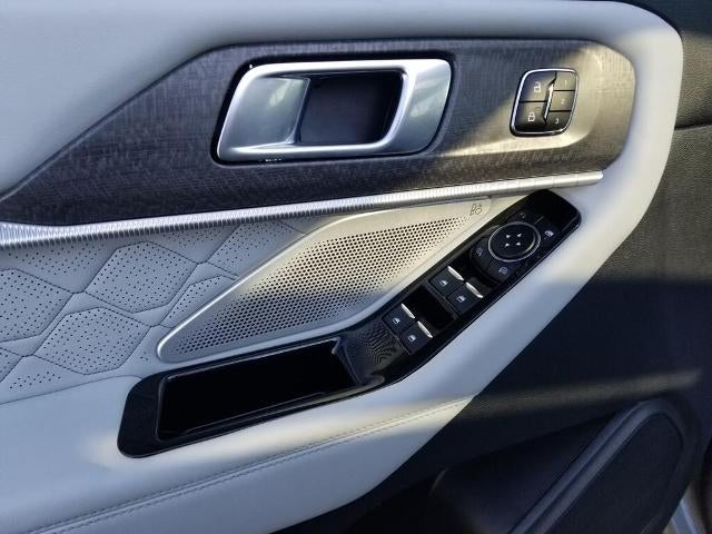 2025 Ford Explorer Platinum 4WD