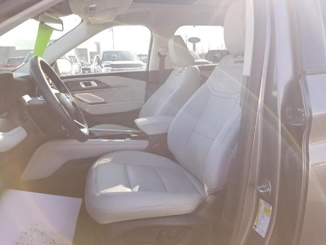 2025 Ford Explorer Platinum 4WD