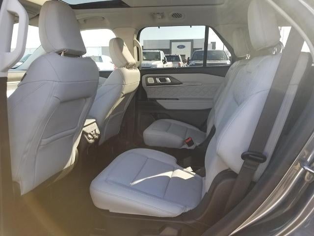 2025 Ford Explorer Platinum 4WD
