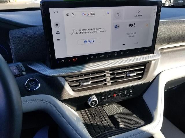 2025 Ford Explorer Platinum 4WD