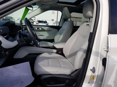 2025 Ford Explorer Platinum 4WD