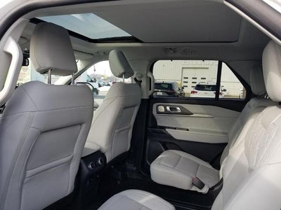 2025 Ford Explorer Platinum 4WD