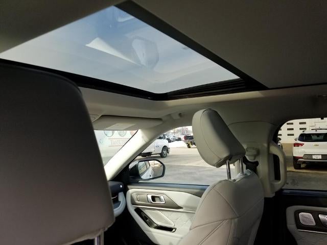 2025 Ford Explorer Platinum 4WD