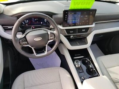 2025 Ford Explorer Platinum 4WD