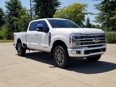 2025 Ford Super Duty F-250 SRW XL 4WD Crew Cab 6.75' Box