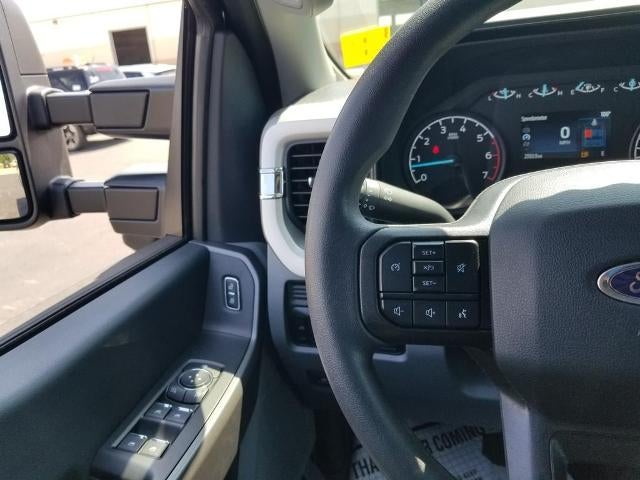 2025 Ford Super Duty F-350 SRW XL 4WD Crew Cab 6.75' Box