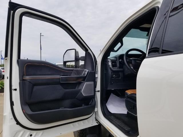 2024 Ford Super Duty F-450 DRW XL 4WD Crew Cab 8' Box