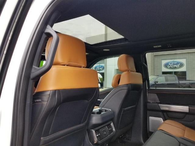 2024 Ford Super Duty F-450 DRW XL 4WD Crew Cab 8' Box