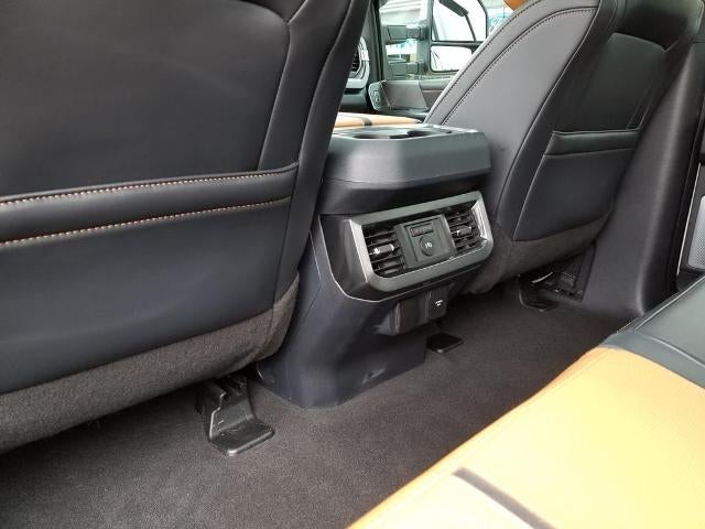 2024 Ford Super Duty F-450 DRW XL 4WD Crew Cab 8' Box