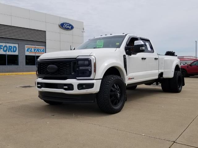 2024 Ford Super Duty F-450 DRW XL 4WD Crew Cab 8' Box