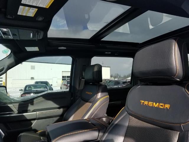 2023 Ford F-150 XL 4WD SuperCrew 5.5' Box