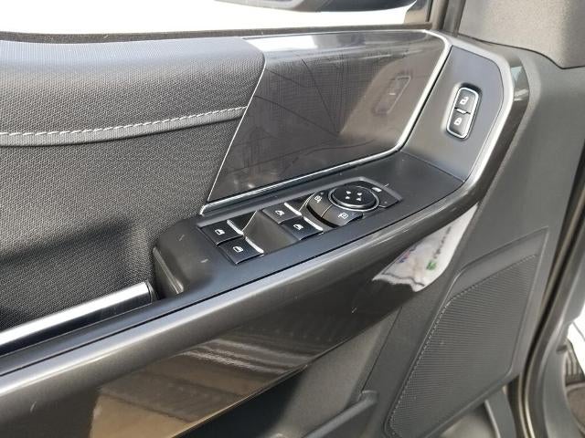 2023 Ford F-150 XL 4WD SuperCrew 5.5' Box